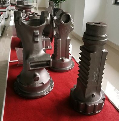 OEM Hizmeti Mevcut Yüksek Kaliteli Kum Döküm Demir Bileşenleri Forklift Kamyonu Aks Kolu