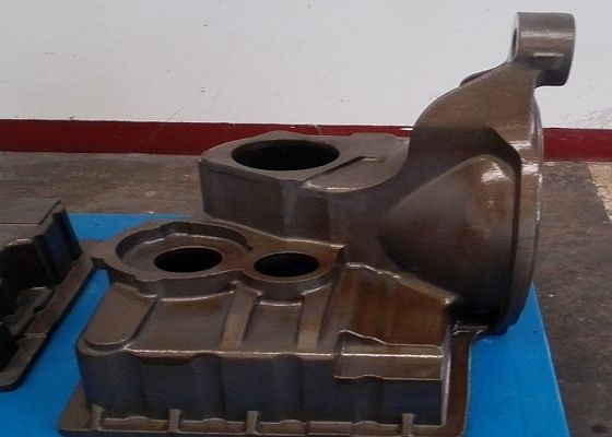 Pürüzsüz Yüzeye Sahip Kum Döküm Raylı Transit Ekipman Parçaları Debriyaj Kılıfı