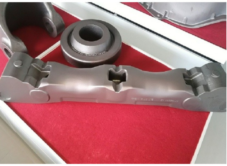 OEM Yüksek Kaliteli Kum Döküm Demir Makaralı ADI 1050-5 Yüksek Mukavemet ve Tokluklu