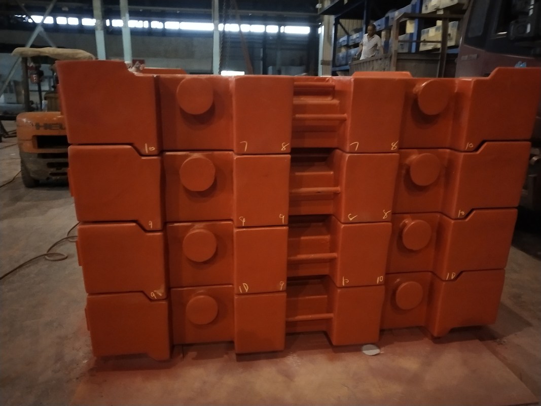 OEM Yüksek Kaliteli 10000kg Kum Döküm Demir Vinç Karşı Ağırlığı