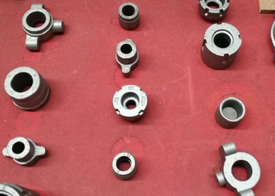 OEM Yüksek Kaliteli Kum Döküm Demir Küçük Metal Parçalar FC250 GG25 HT250 Malzeme Forklift Paleti İçin